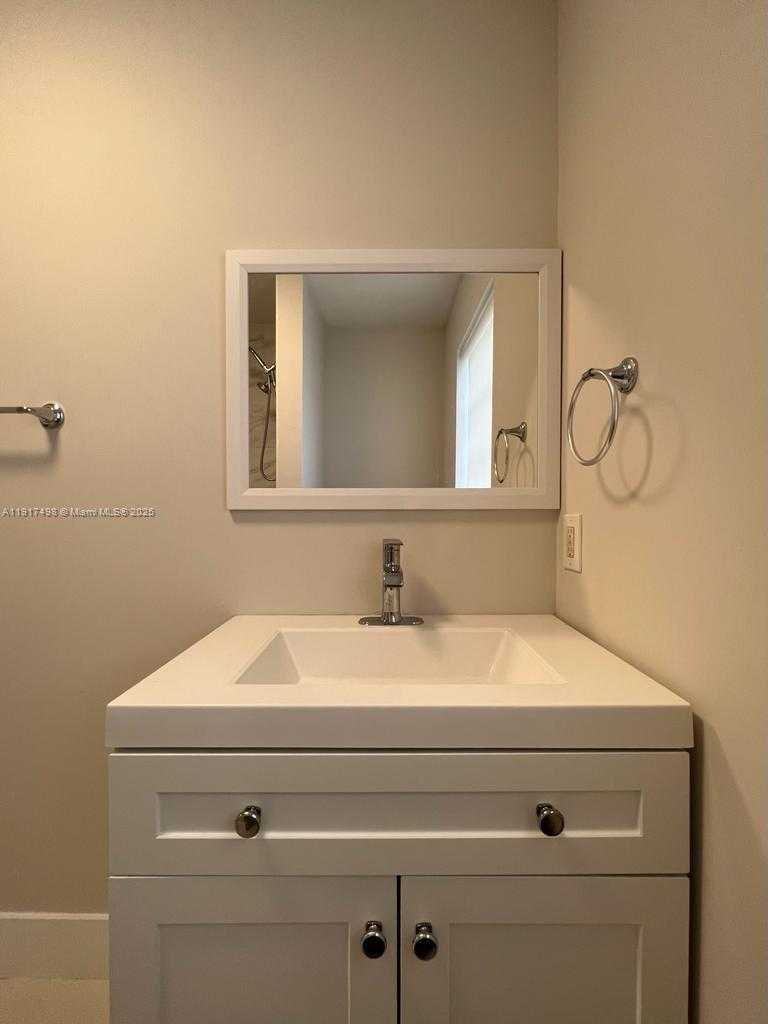 Small Image of 1931 NORTH EAST 55TH CT, Fort Lauderdale Number 25