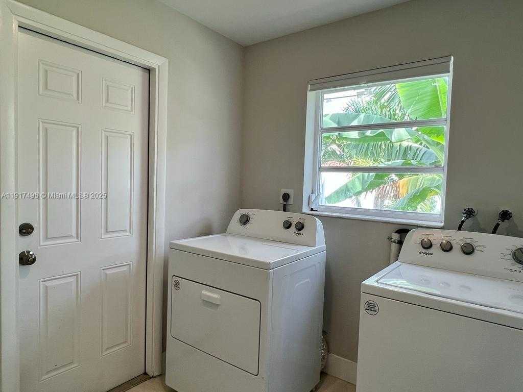 Small Image of 1931 NORTH EAST 55TH CT, Fort Lauderdale Number 31