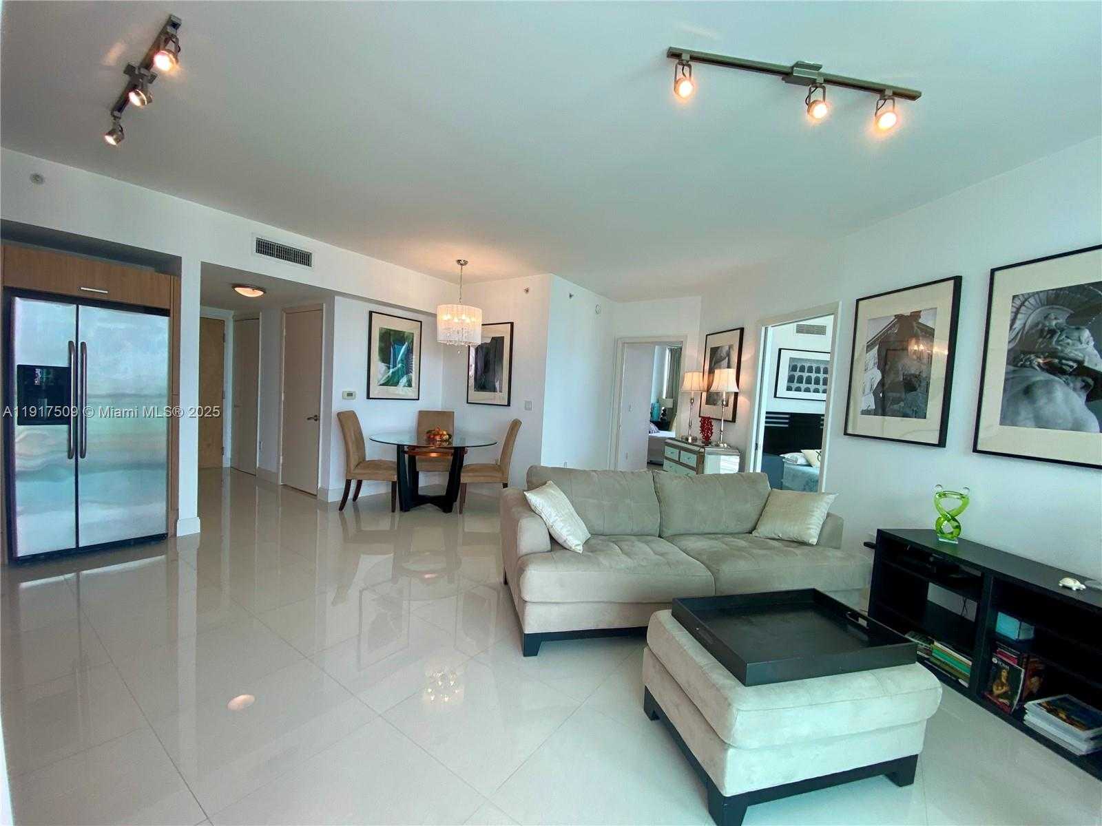 Small Image of 350 SOUTH MIAMI AVE #3813, Miami Number 12