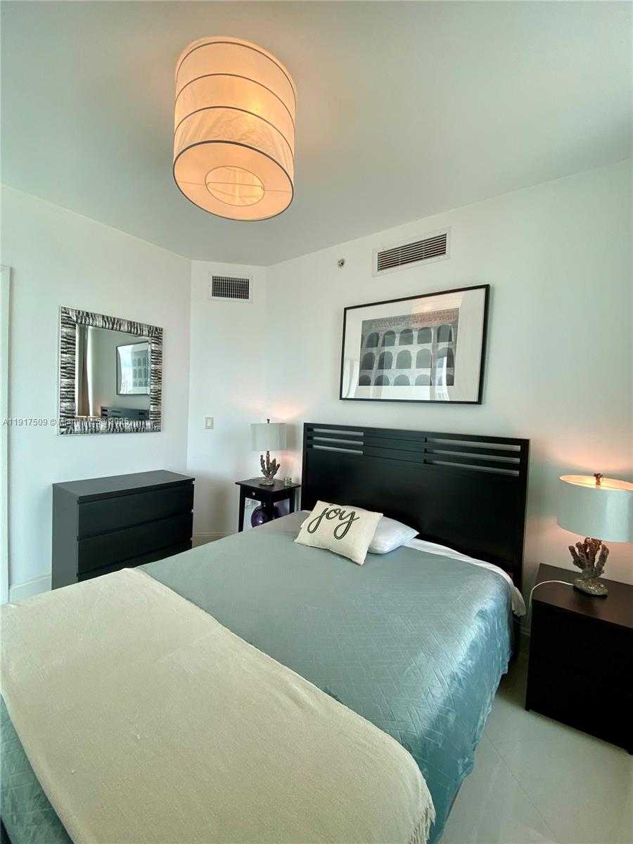 Small Image of 350 SOUTH MIAMI AVE #3813, Miami Number 18