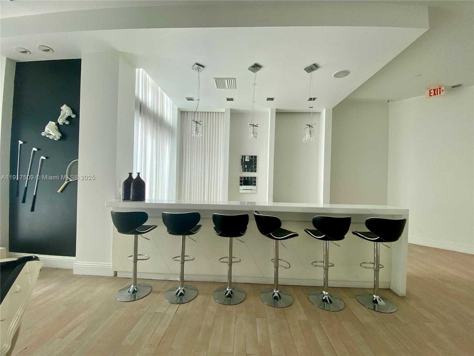 Small Image of 350 SOUTH MIAMI AVE #3813, Miami Number 31