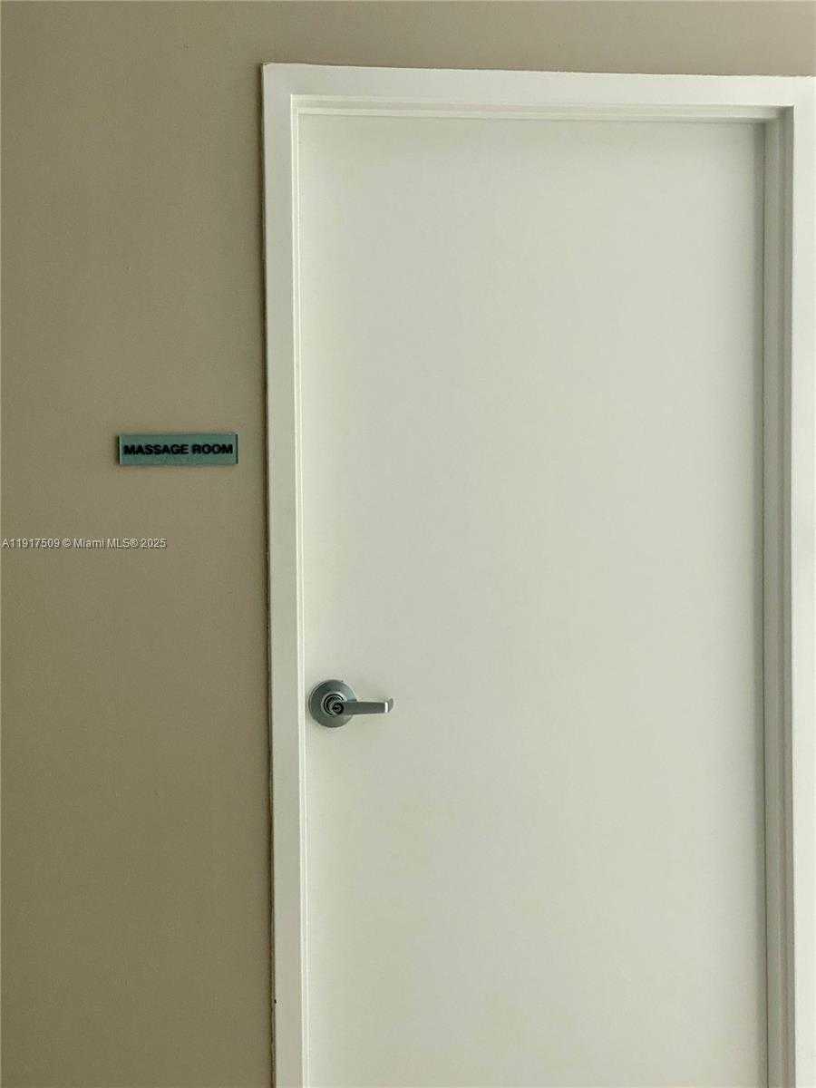 Small Image of 350 SOUTH MIAMI AVE #3813, Miami Number 42