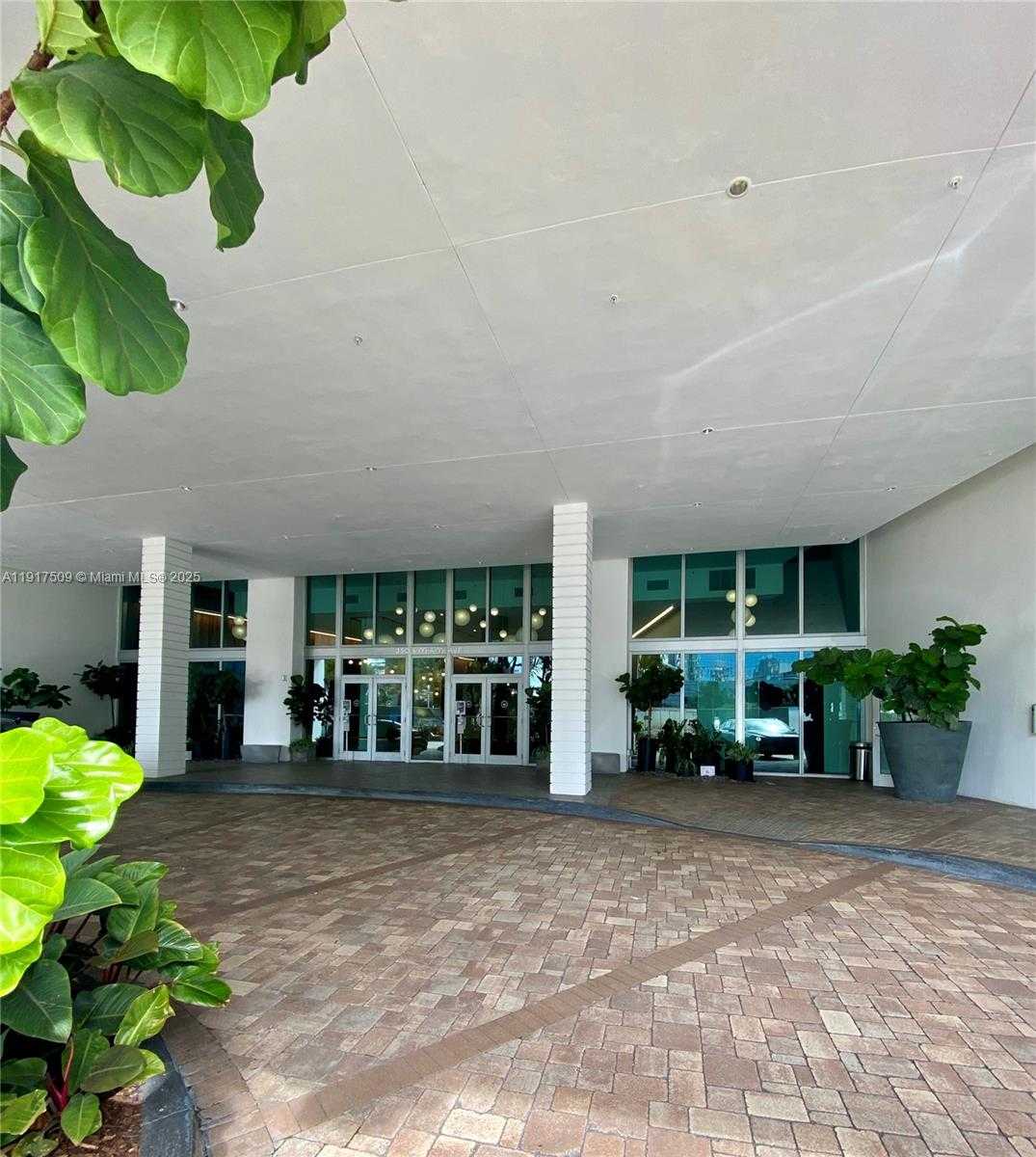 Small Image of 350 SOUTH MIAMI AVE #3813, Miami Number 48