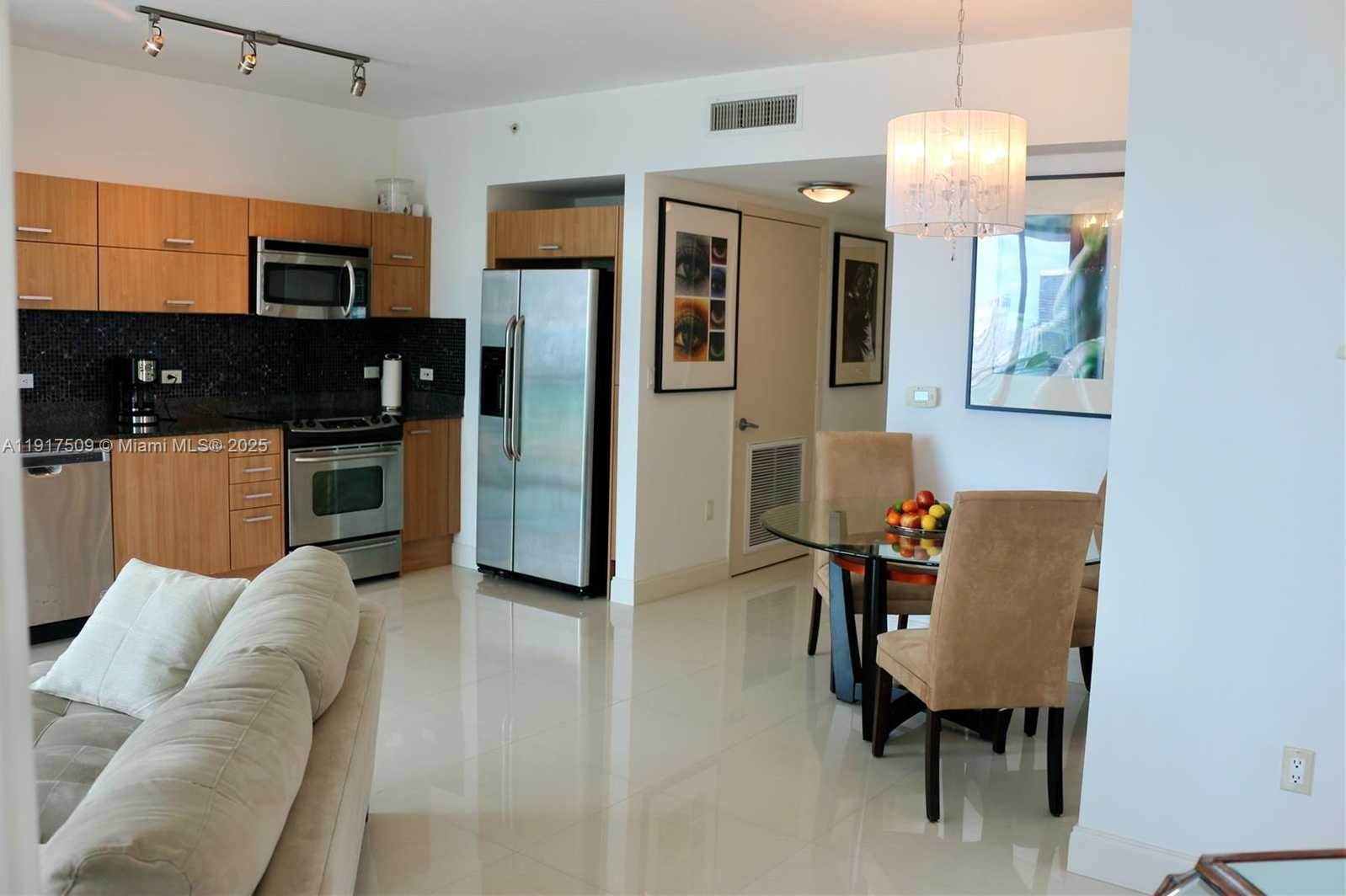 Small Image of 350 SOUTH MIAMI AVE #3813, Miami Number 59