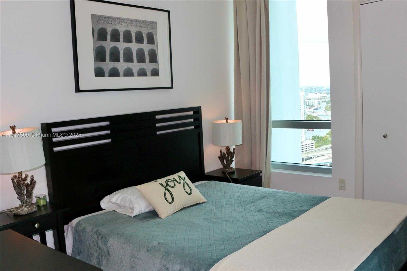 Small Image of 350 SOUTH MIAMI AVE #3813, Miami Number 62
