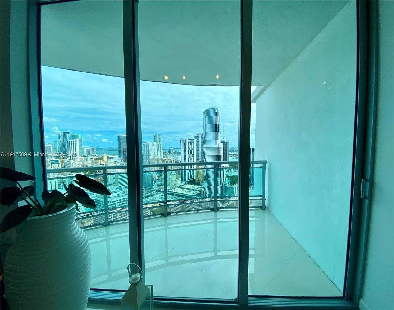 Small Image of 350 SOUTH MIAMI AVE #3813, Miami Number 9