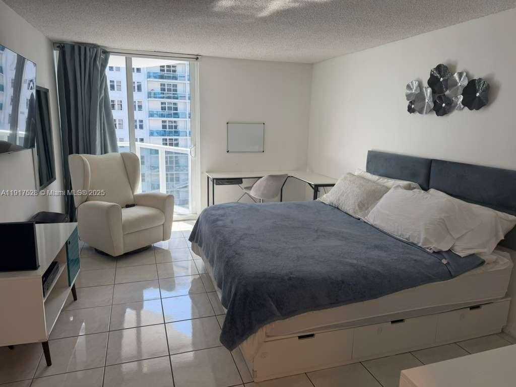 Small Image of 2401 COLLINS AVE #1103, Miami Beach Number 14