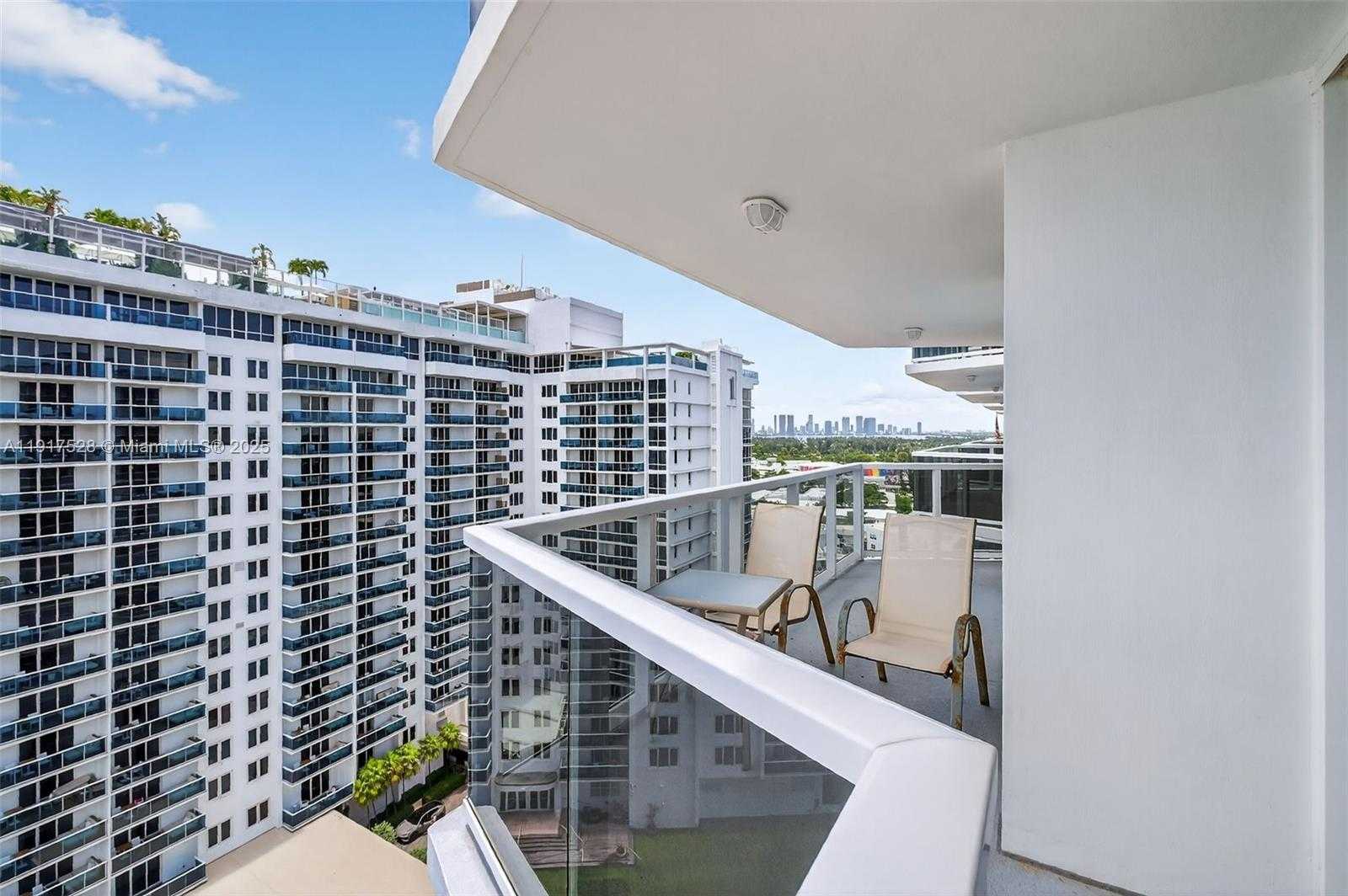 Small Image of 2401 COLLINS AVE #1103, Miami Beach Number 19