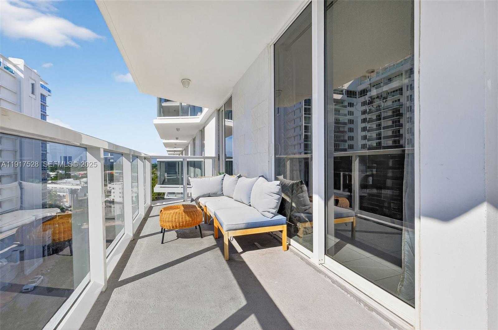 Small Image of 2401 COLLINS AVE #1103, Miami Beach Number 34
