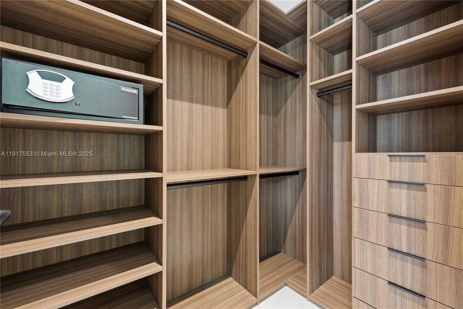 Small Image of 1881 NORTH EAST 196TH TER, Miami Number 28