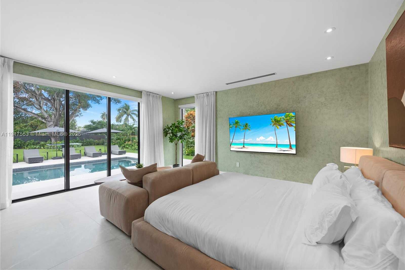 Small Image of 1881 NORTH EAST 196TH TER, Miami Number 59