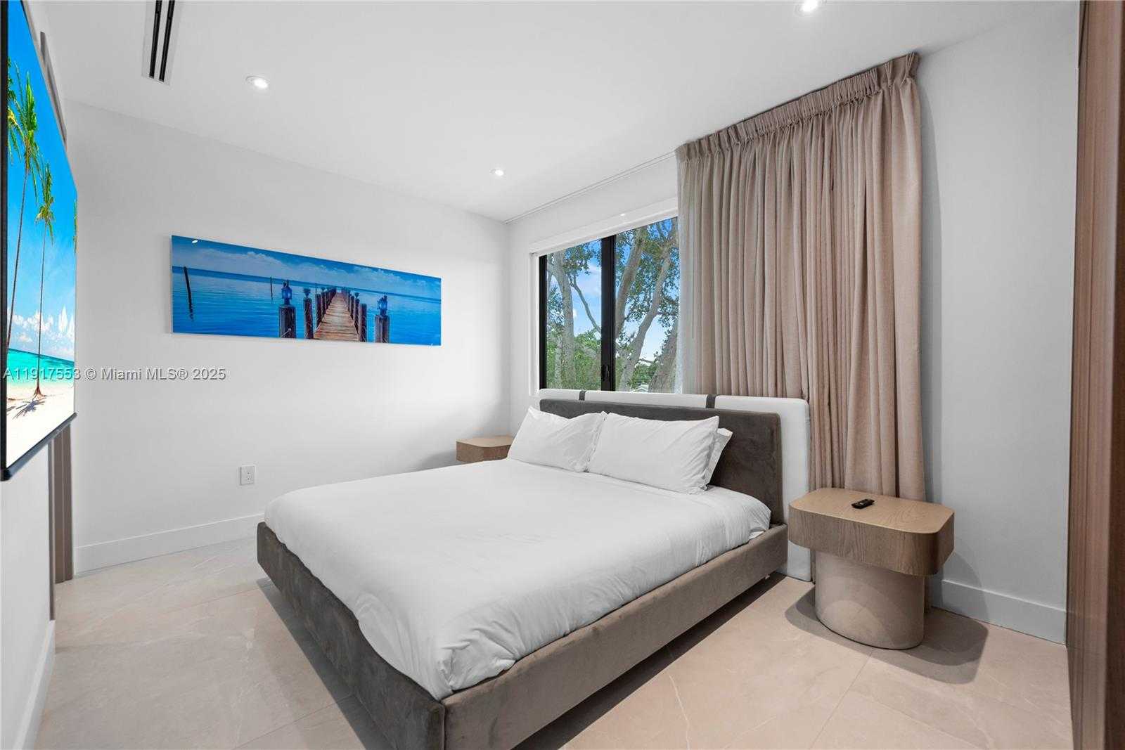 Small Image of 1881 NORTH EAST 196TH TER, Miami Number 74