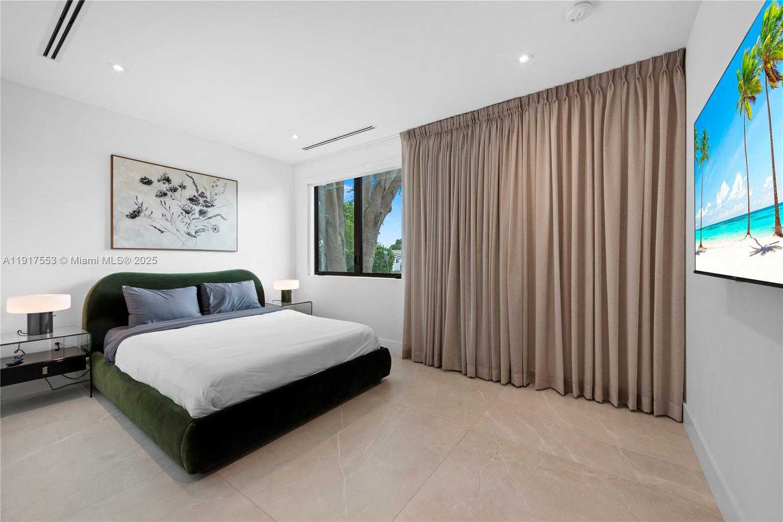 Small Image of 1881 NORTH EAST 196TH TER, Miami Number 78