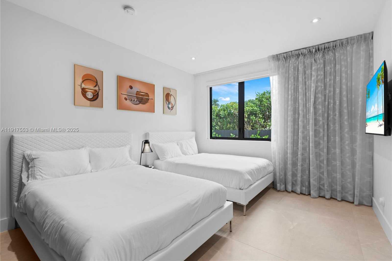 Small Image of 1881 NORTH EAST 196TH TER, Miami Number 86