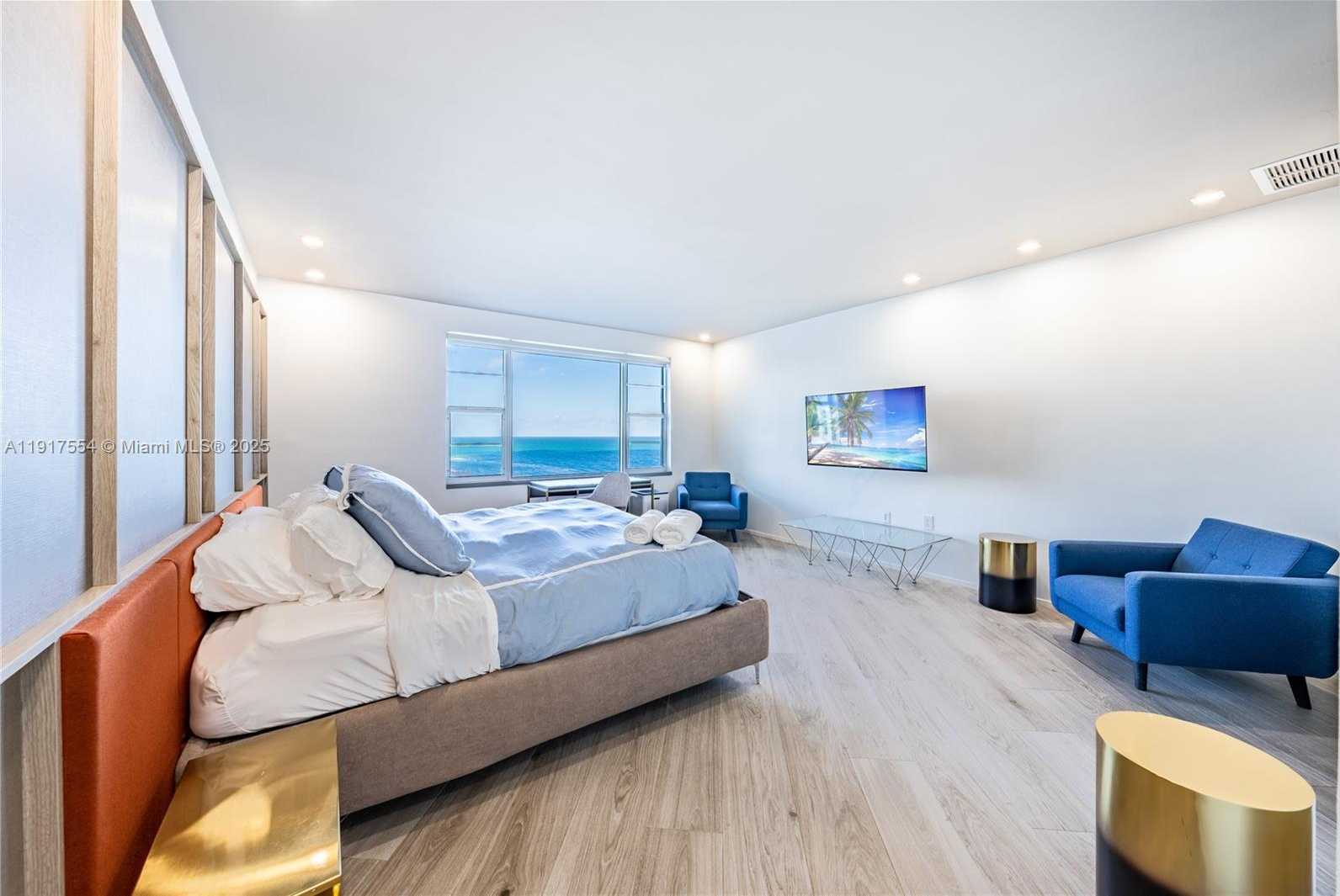 Small Image of 5255 COLLINS AVE #12F, Miami Beach Number 17