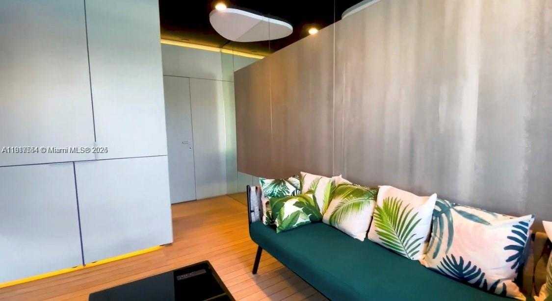 Small Image of 5255 COLLINS AVE #12F, Miami Beach Number 36