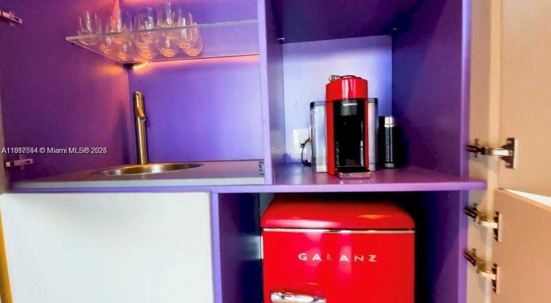 Small Image of 5255 COLLINS AVE #12F, Miami Beach Number 39