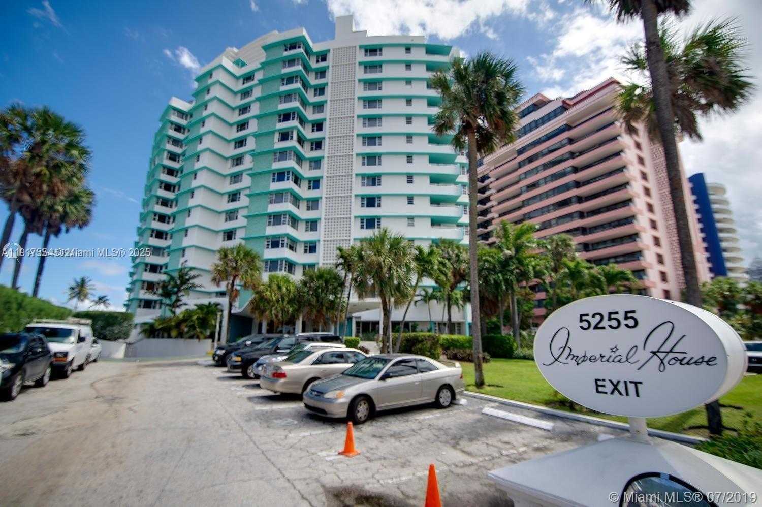 Small Image of 5255 COLLINS AVE #12F, Miami Beach Number 41