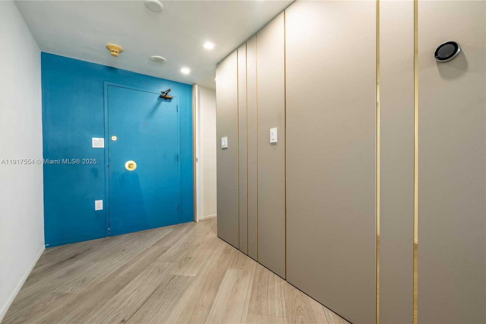 Small Image of 5255 COLLINS AVE #12F, Miami Beach Number 5