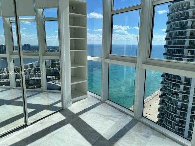 Small Image of 18201 COLLINS AVE #4309A, Sunny Isles Beach Number 5