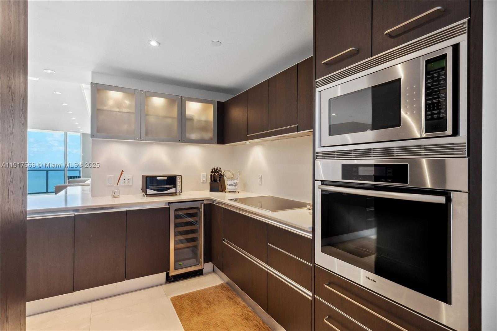 Small Image of 17001 COLLINS AVE #3102, Sunny Isles Beach Number 12