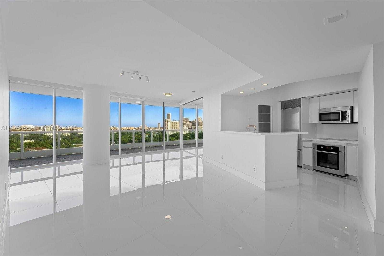 Small Image of 2127 BRICKELL AVE #1606, Miami Number 3