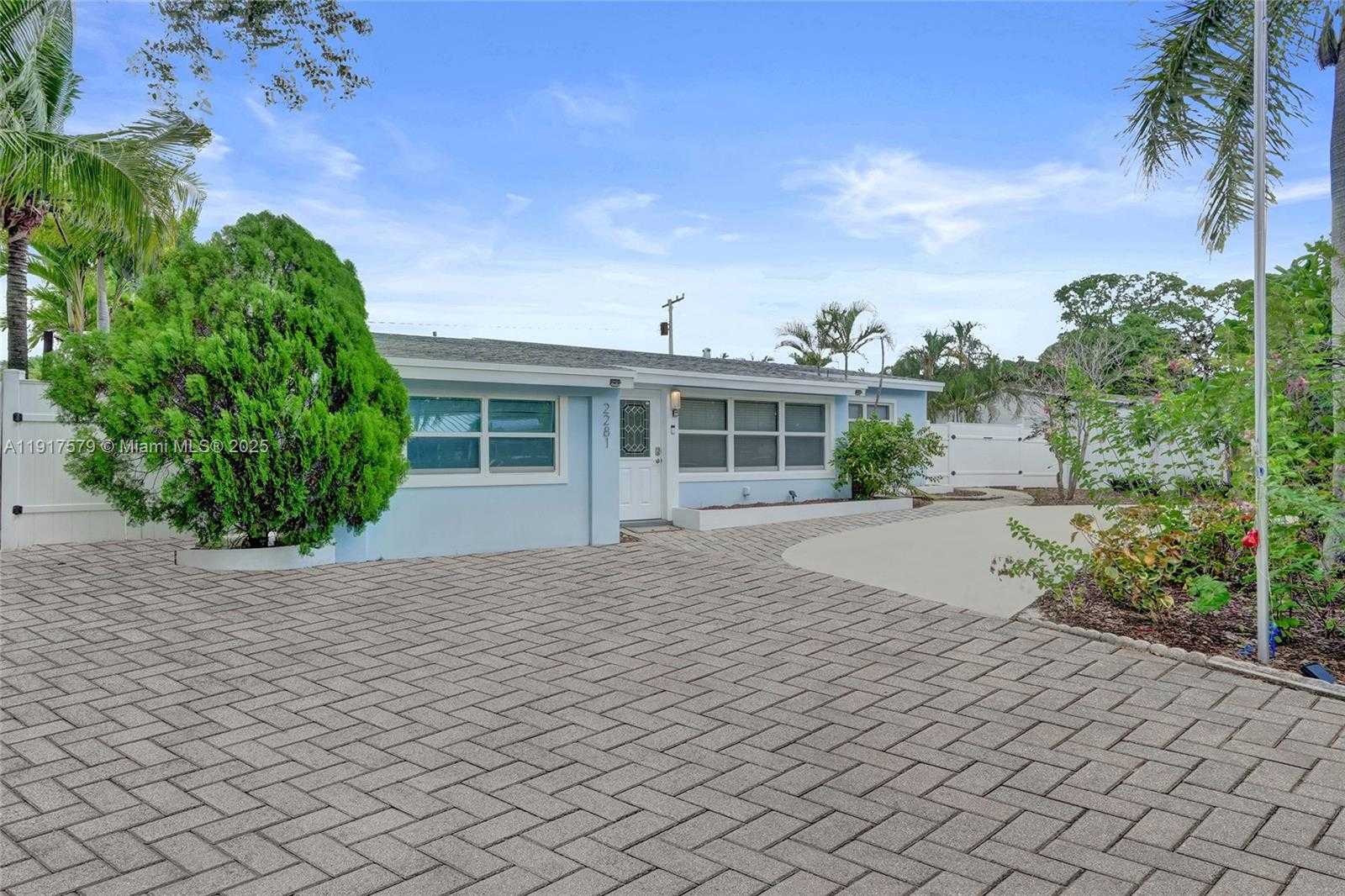 Small Image of 2281 SOUTH WEST 15TH ST, Fort Lauderdale Number 2
