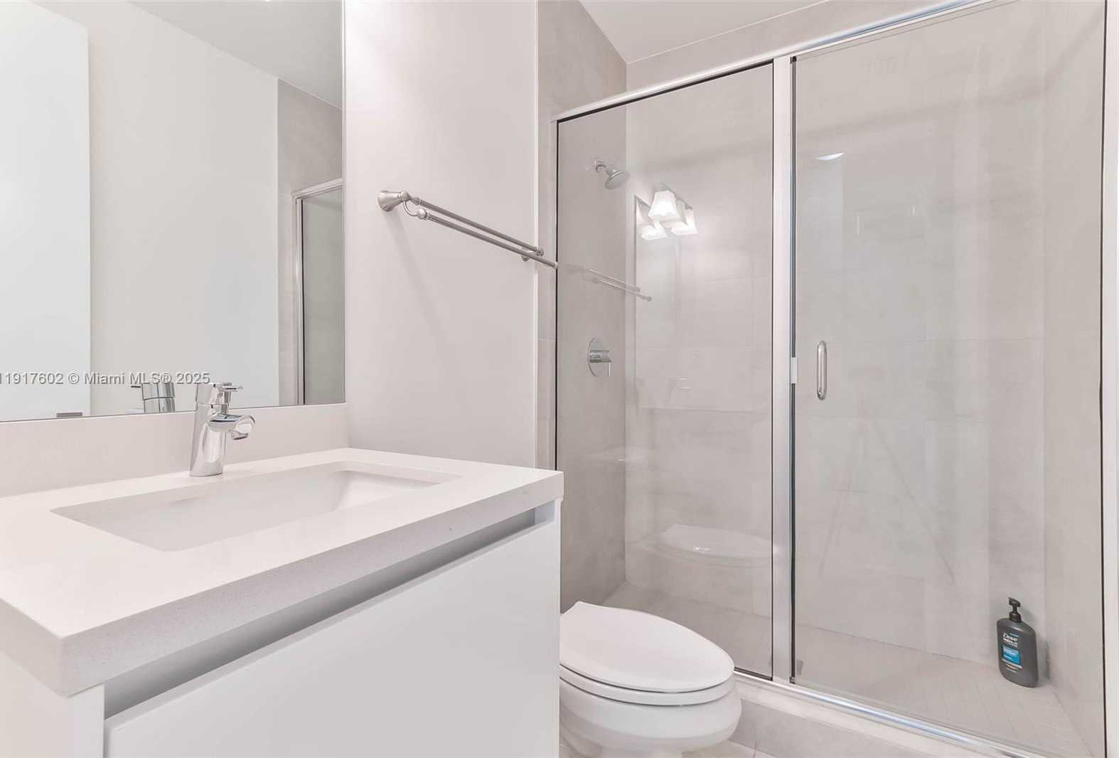 Small Image of 7446 NORTH WEST 99TH CT, Doral Number 25