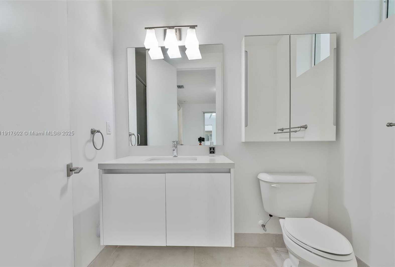 Small Image of 7446 NORTH WEST 99TH CT, Doral Number 27