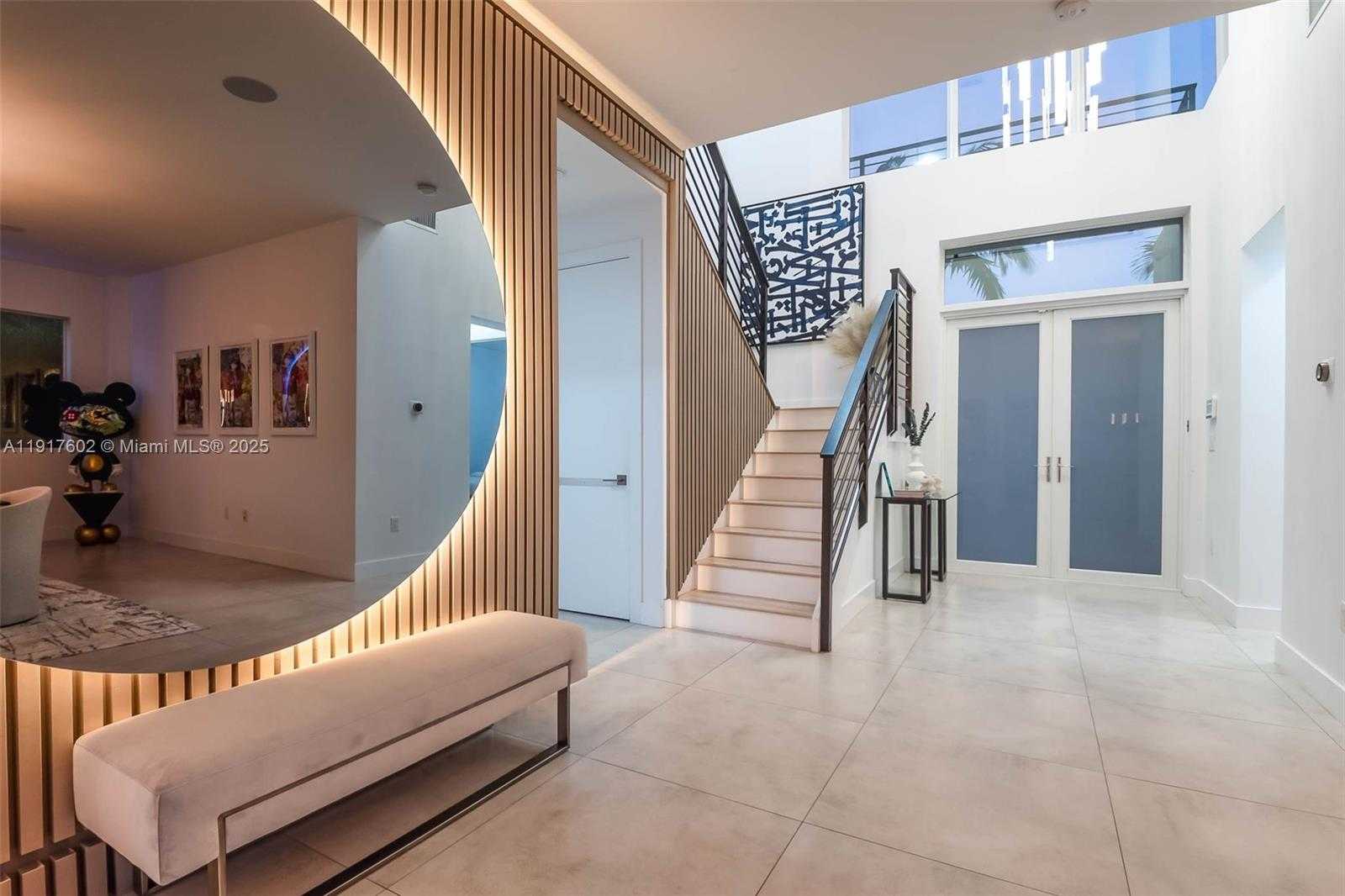 Small Image of 7446 NORTH WEST 99TH CT, Doral Number 35