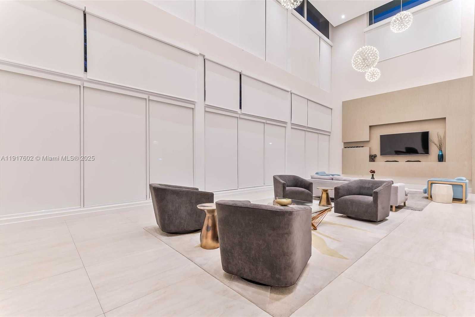 Small Image of 7446 NORTH WEST 99TH CT, Doral Number 37