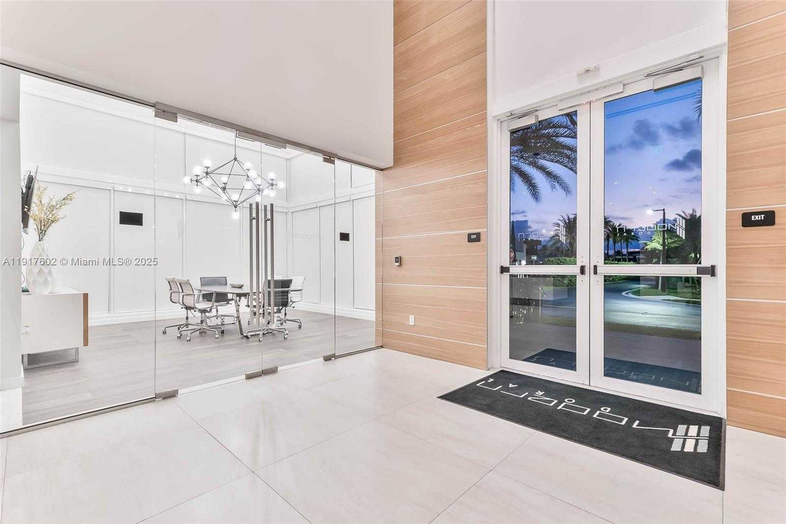 Small Image of 7446 NORTH WEST 99TH CT, Doral Number 38