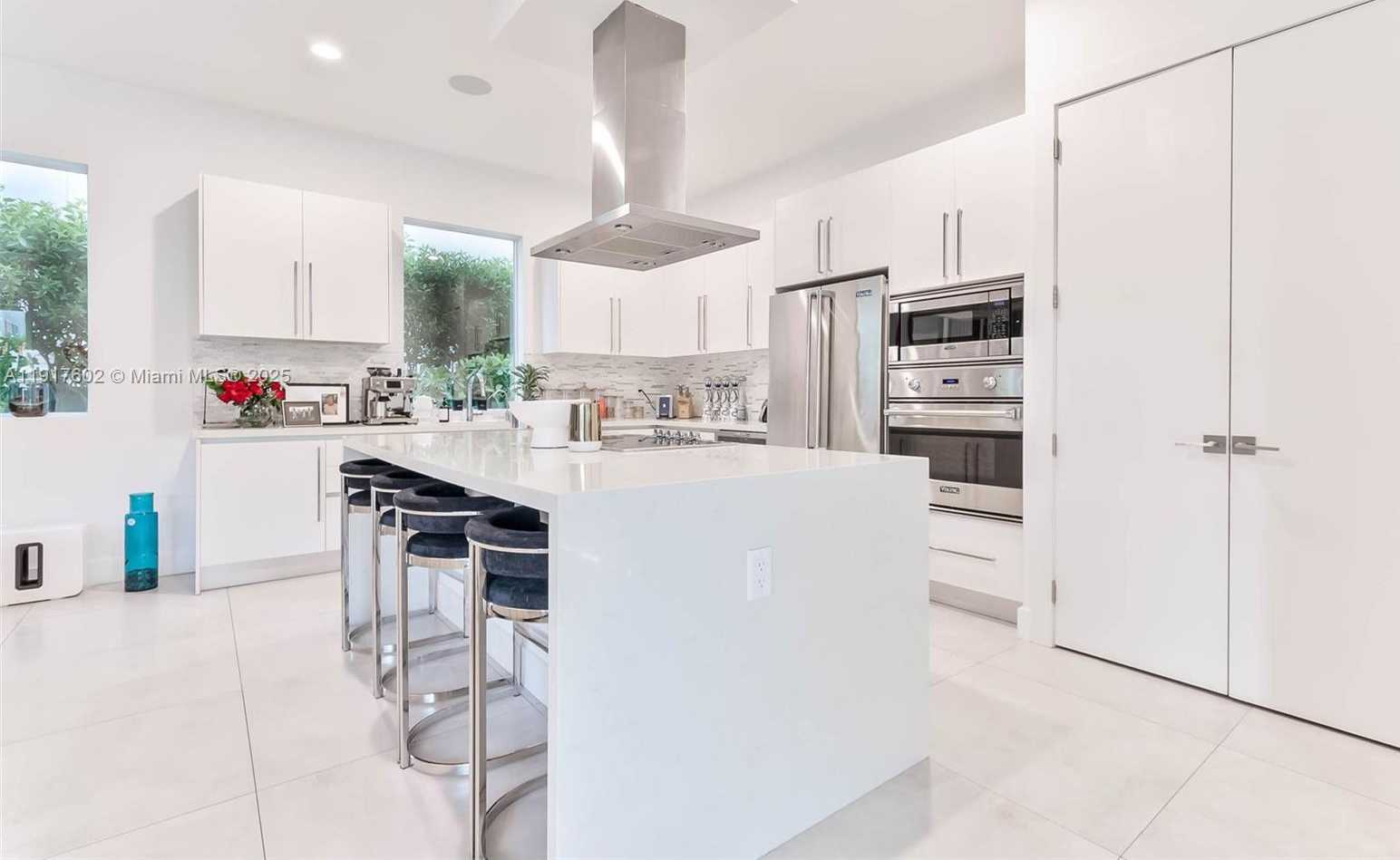 Small Image of 7446 NORTH WEST 99TH CT, Doral Number 9