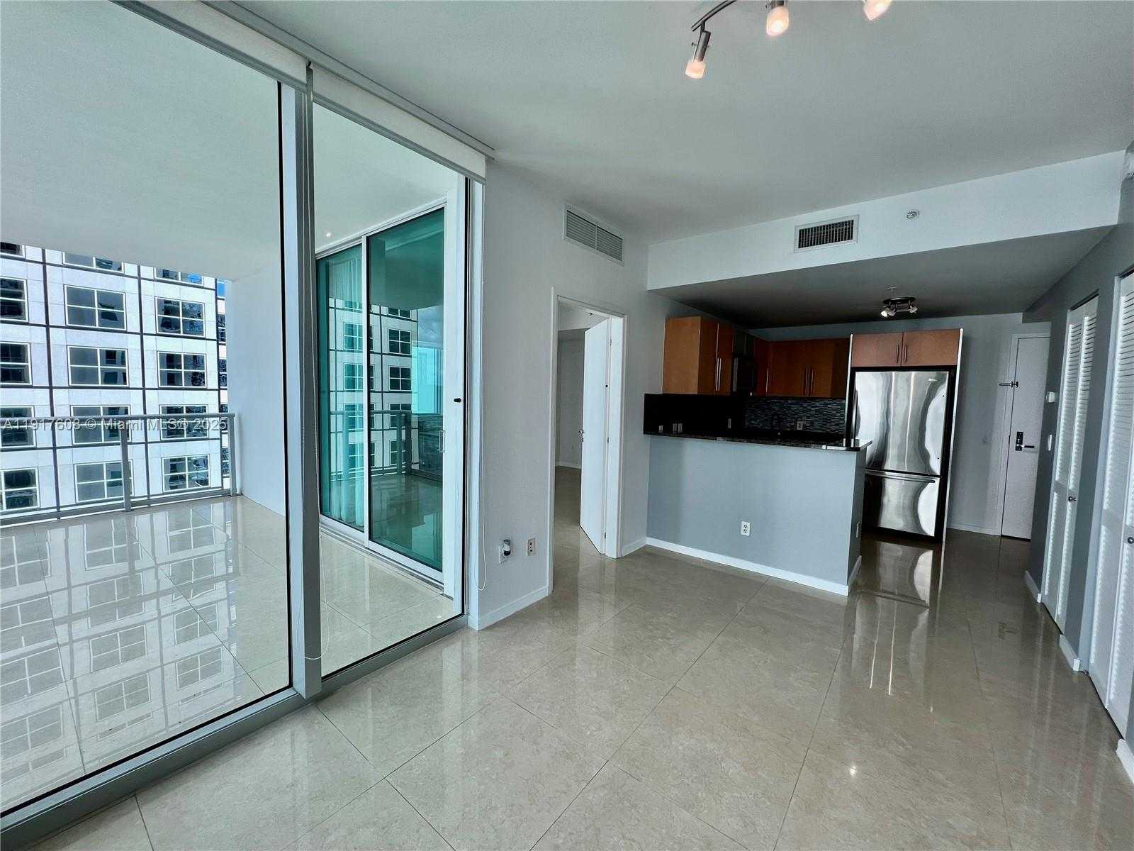 Small Image of 300 SOUTH BISCAYNE BLVD #T-3411, Miami Number 13