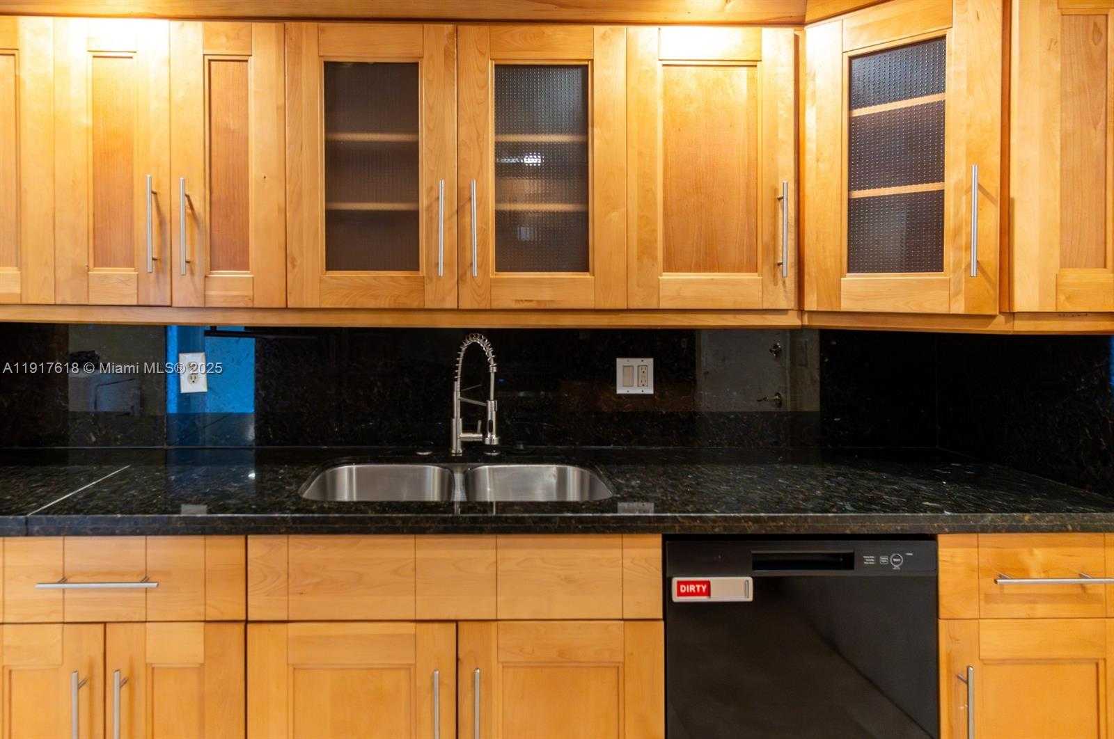 Small Image of 145 SOUTH EAST 25TH RD #1003, Miami Number 16