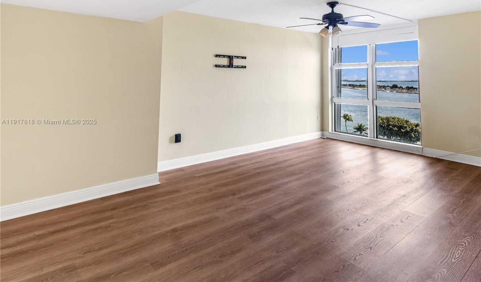 Small Image of 145 SOUTH EAST 25TH RD #1003, Miami Number 19