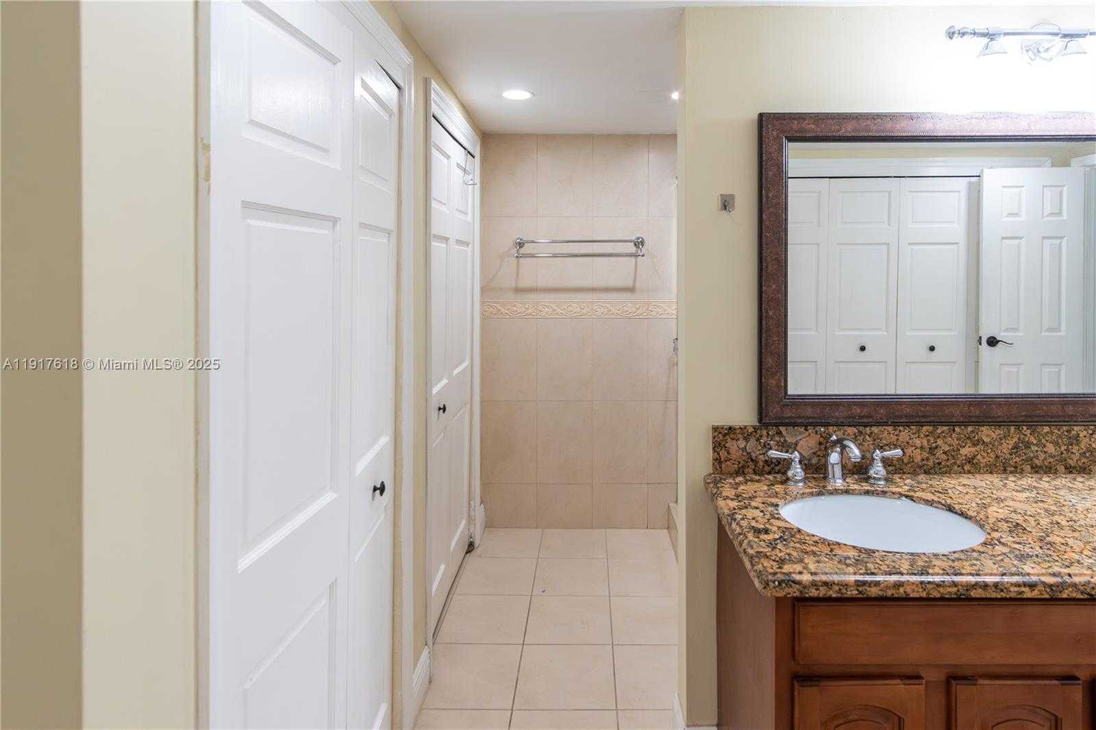 Small Image of 145 SOUTH EAST 25TH RD #1003, Miami Number 27