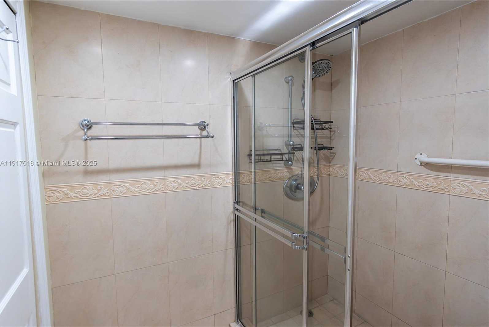 Small Image of 145 SOUTH EAST 25TH RD #1003, Miami Number 28