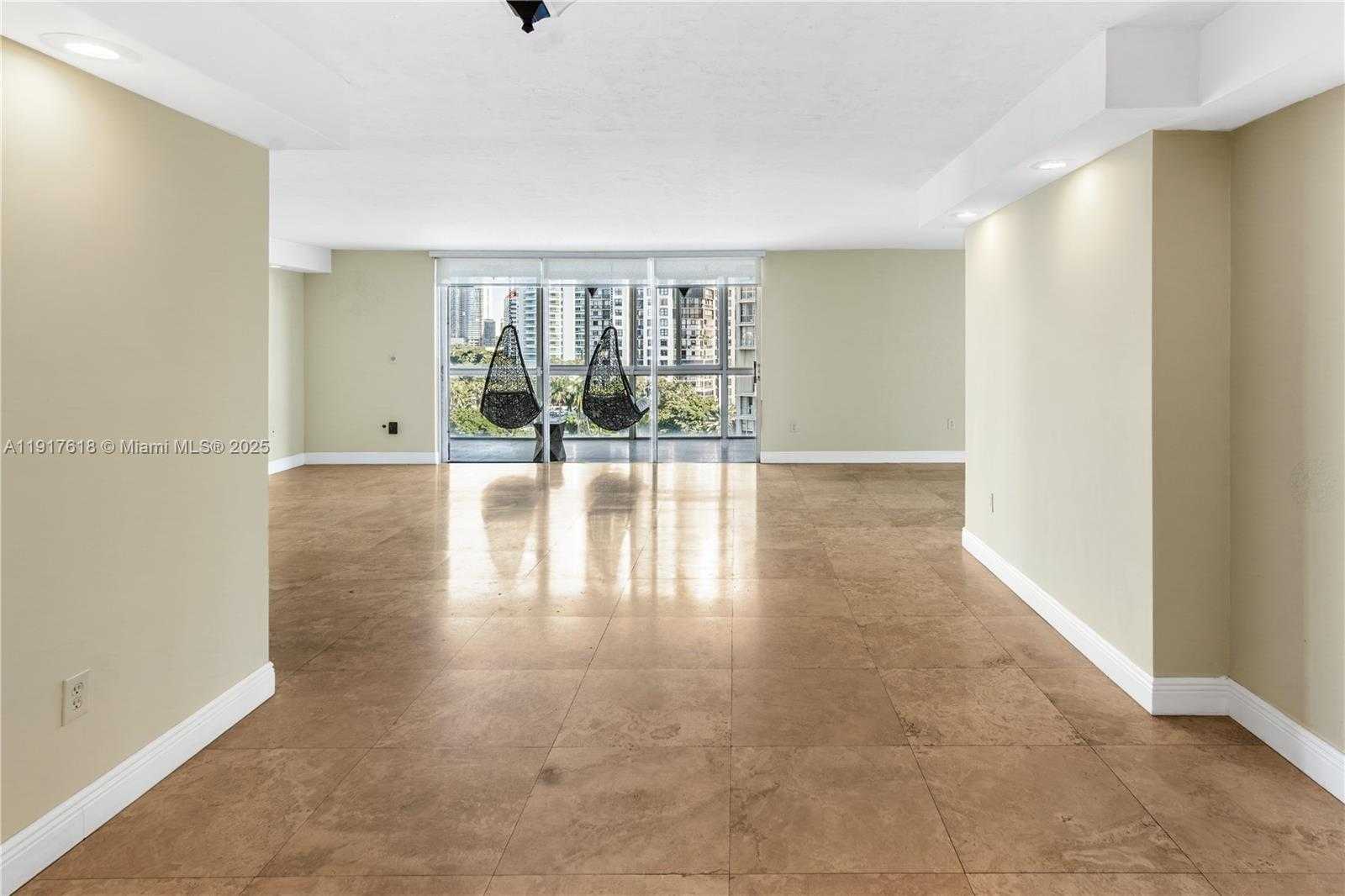 Small Image of 145 SOUTH EAST 25TH RD #1003, Miami Number 7