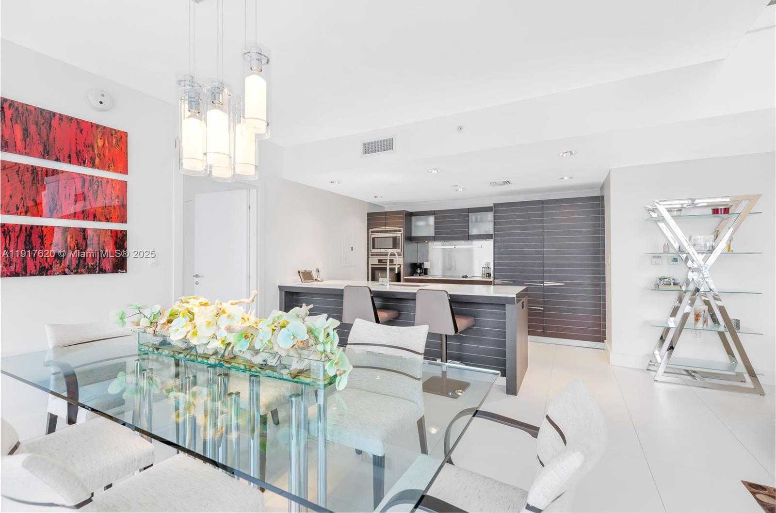 Small Image of 200 BISCAYNE BOULEVARD WAY #504, Miami Number 10