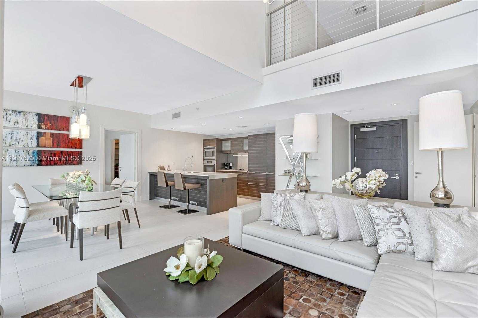 Small Image of 200 BISCAYNE BOULEVARD WAY #504, Miami Number 13