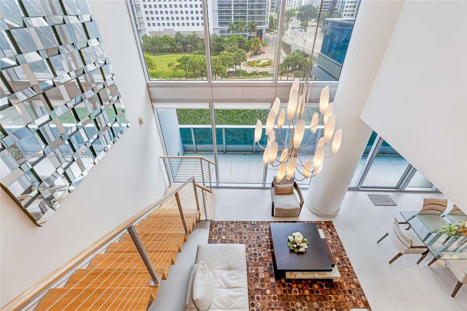 Small Image of 200 BISCAYNE BOULEVARD WAY #504, Miami Number 17