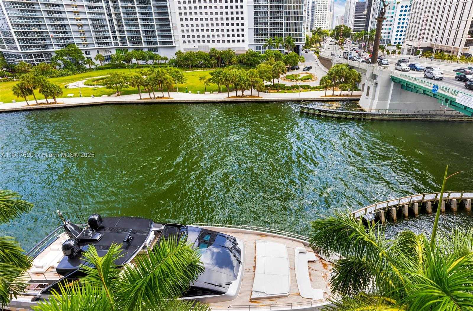 Small Image of 200 BISCAYNE BOULEVARD WAY #504, Miami Number 30