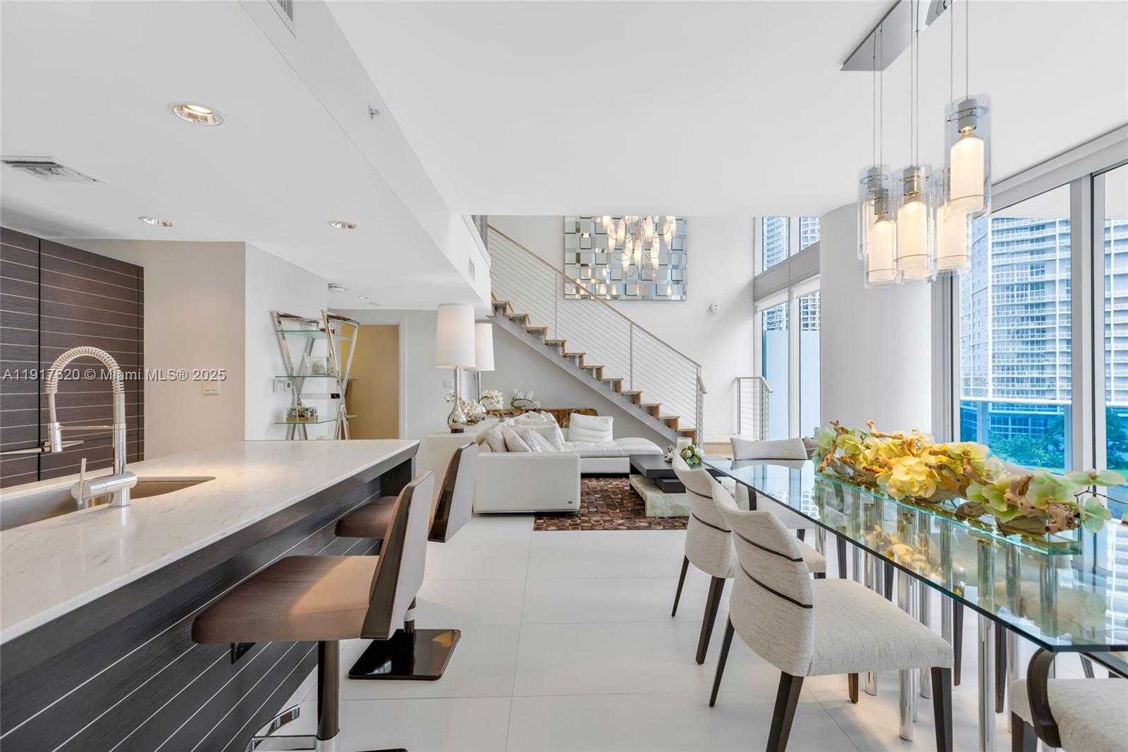 Small Image of 200 BISCAYNE BOULEVARD WAY #504, Miami Number 6