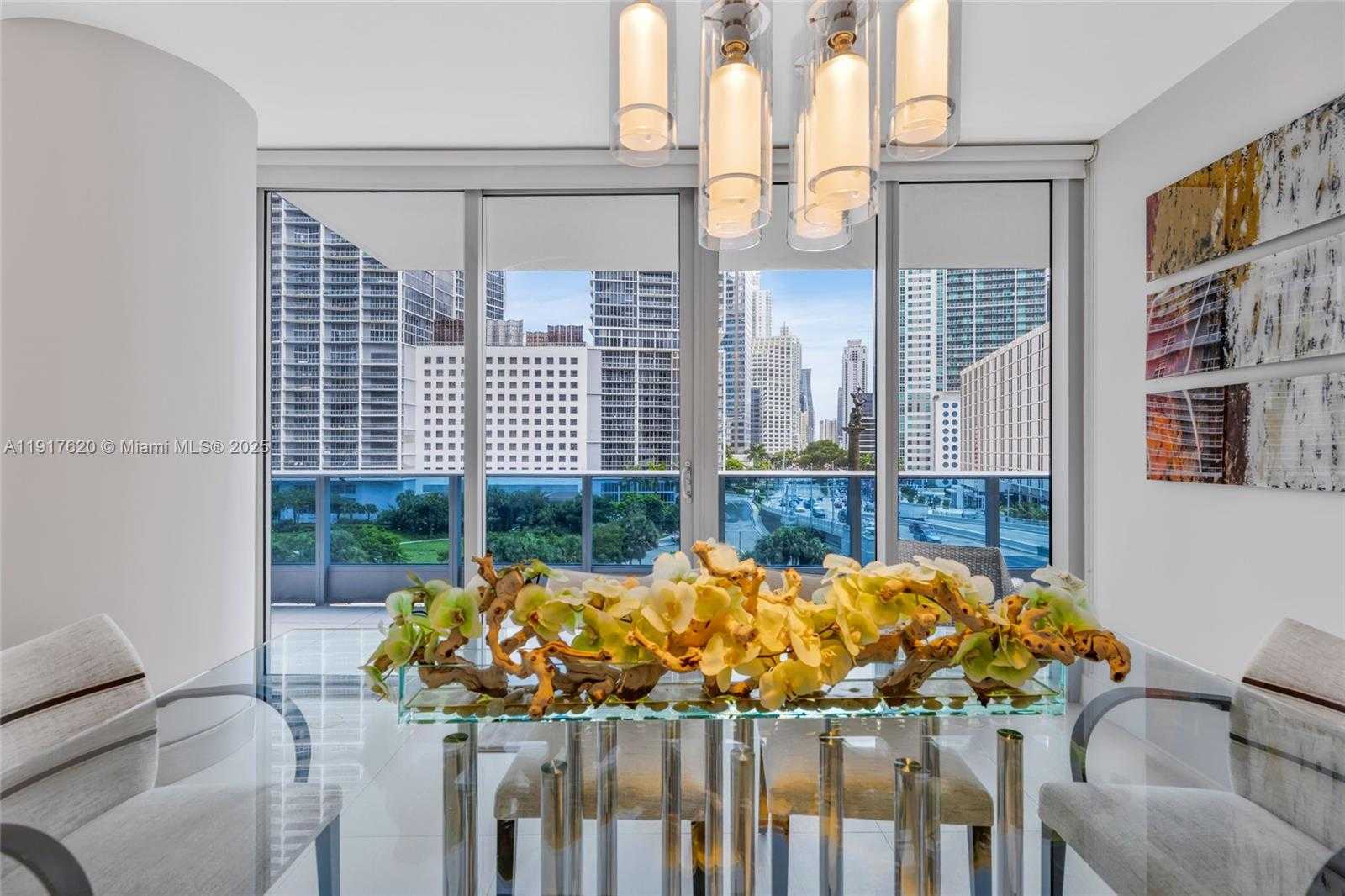 Small Image of 200 BISCAYNE BOULEVARD WAY #504, Miami Number 8