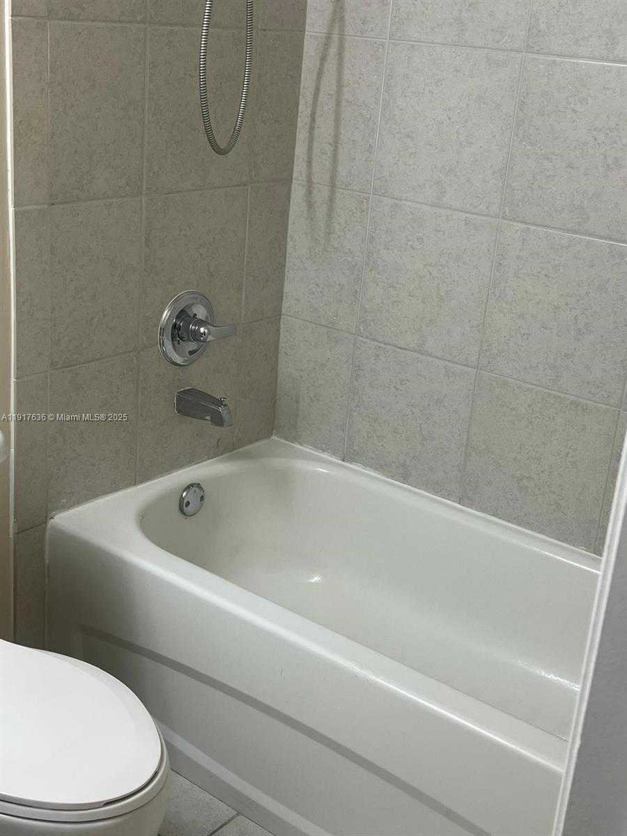 Small Image of 140 SOUTH DIXIE HWY #507, Hollywood Number 14