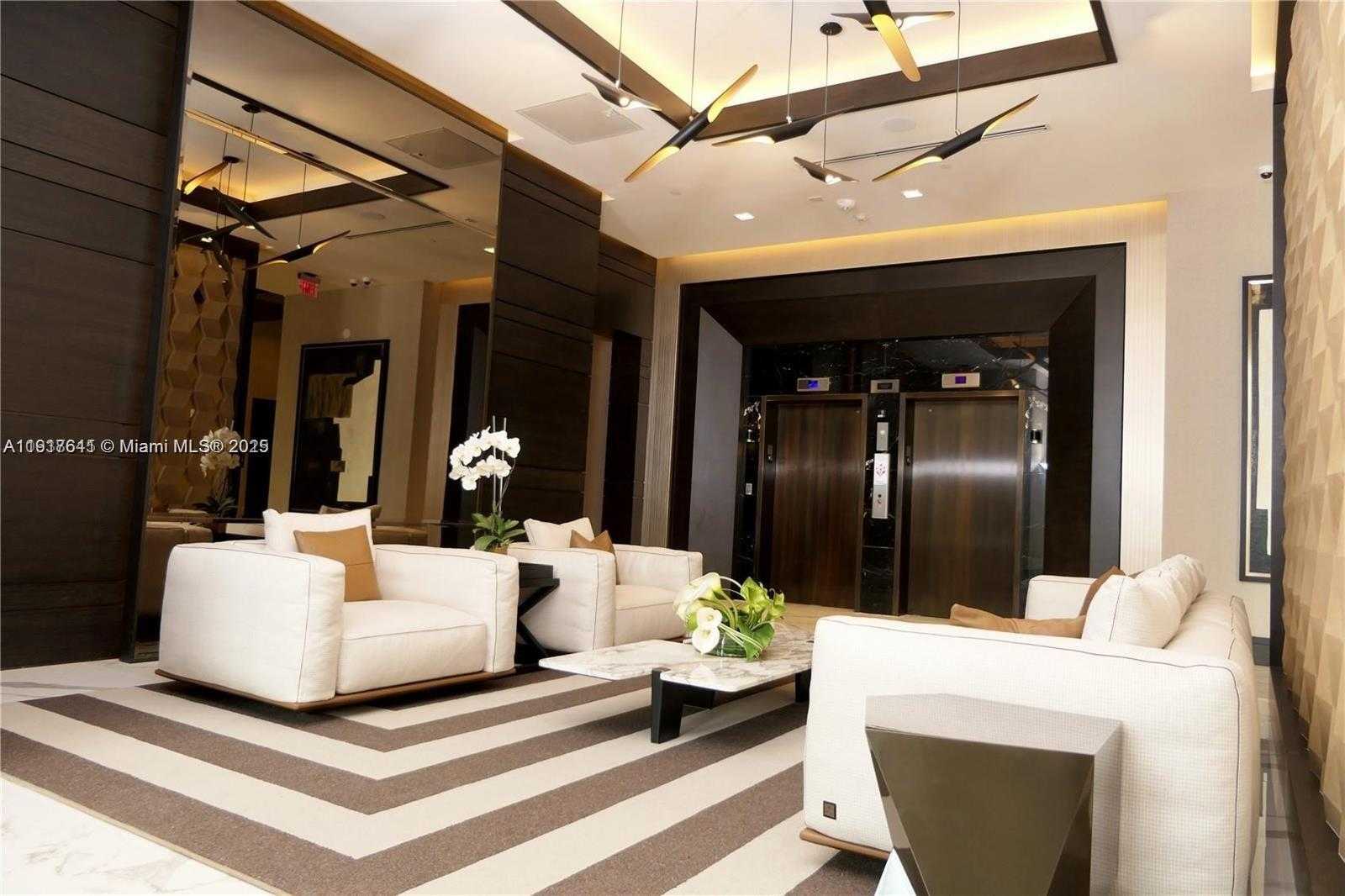 Imagen de Pequeño Objeto