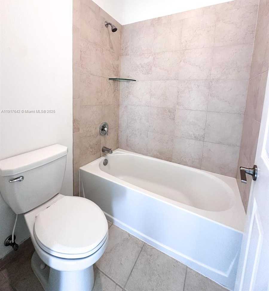 Small Image of 244 NORTH EAST 210TH WAY #244, Miami Number 20