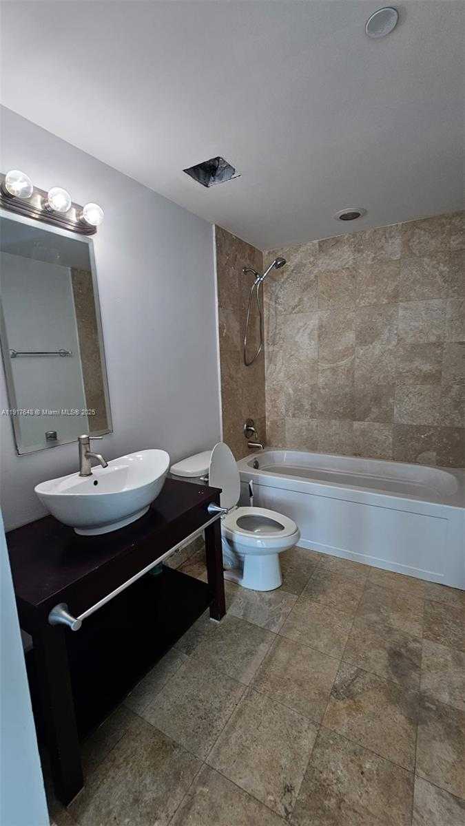 Small Image of 350 SOUTH MIAMI AVE #3215, Miami Number 20