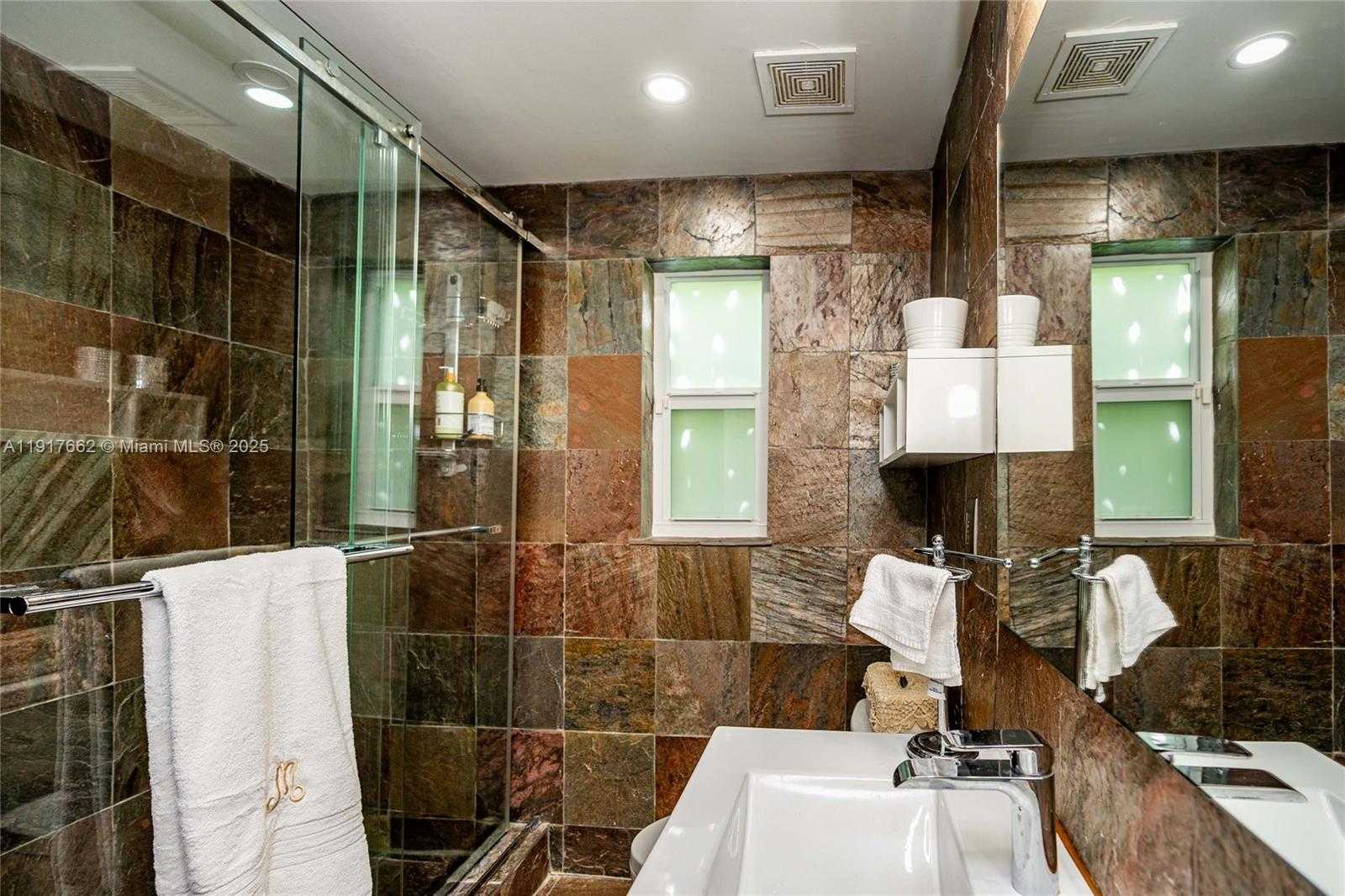 Small Image of 1360 SOUTH WEST 16TH ST, Miami Number 24